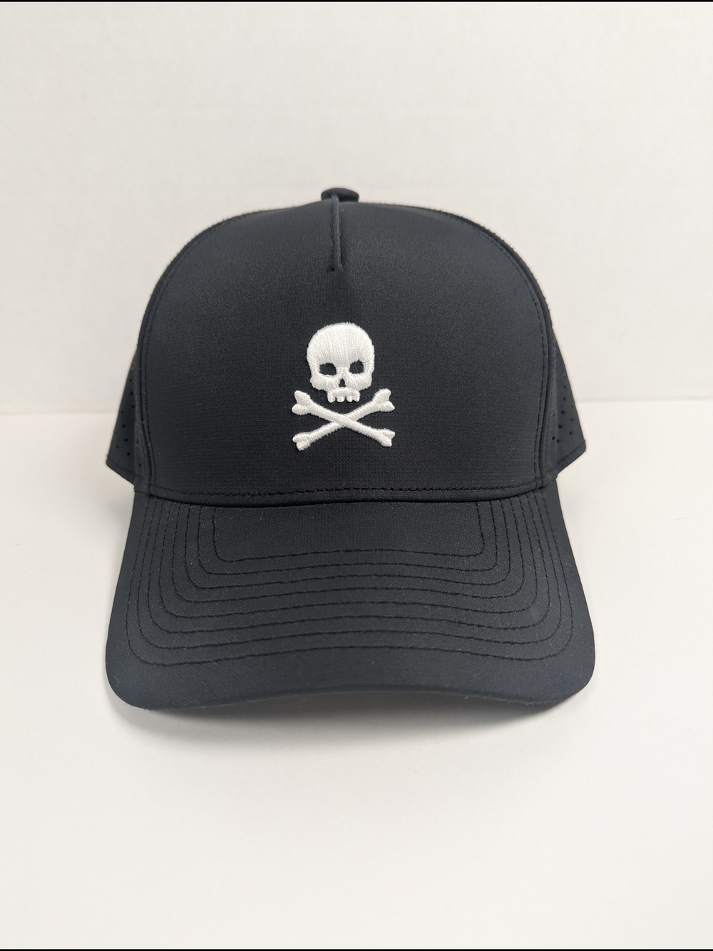 Sweet Rollz Swashbuckler Classic Golf Skull & Crossbones Adjustable Hat
